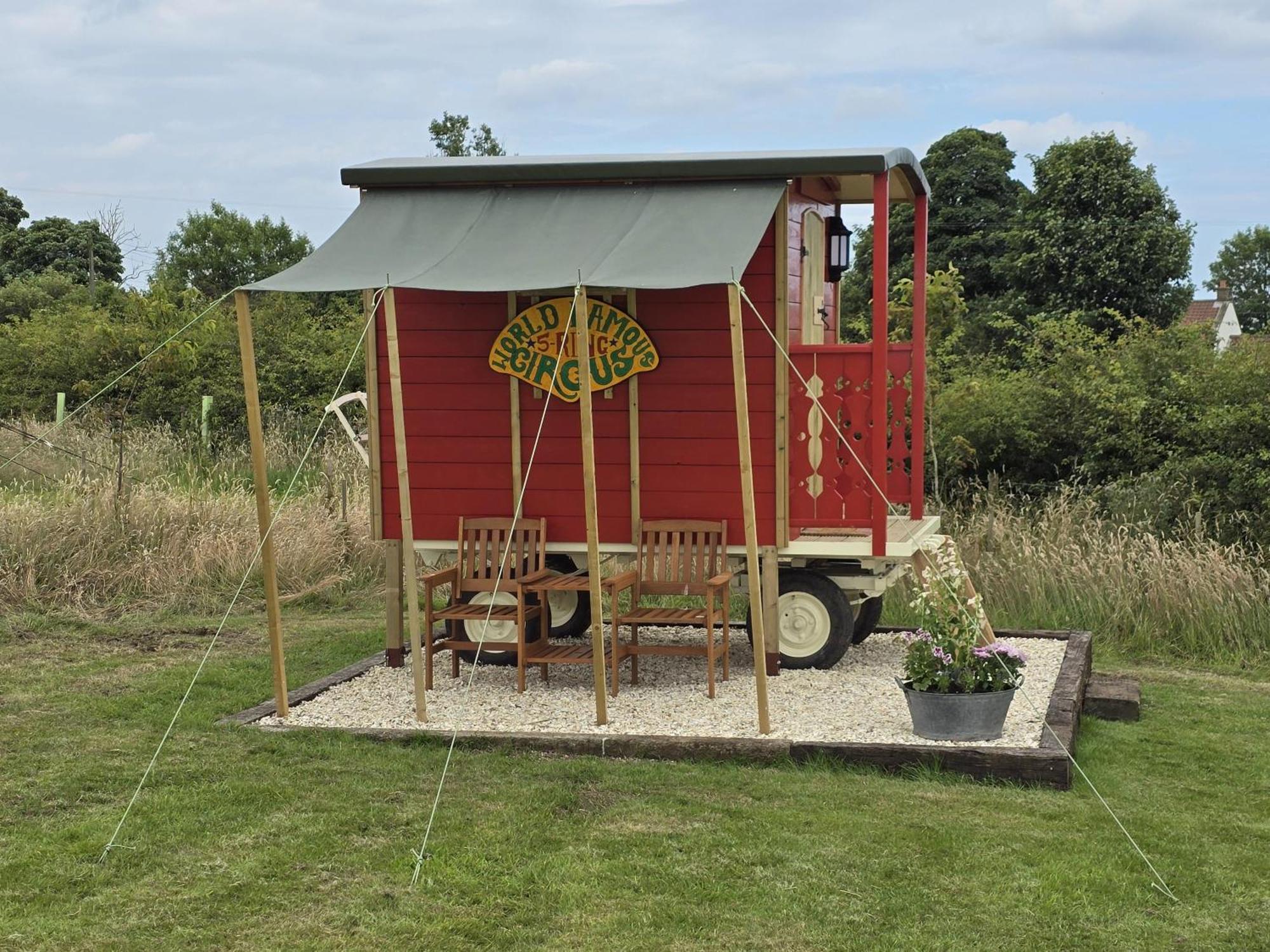 Restored Circus Wagon Saltburn-by-the-Sea Εξωτερικό φωτογραφία