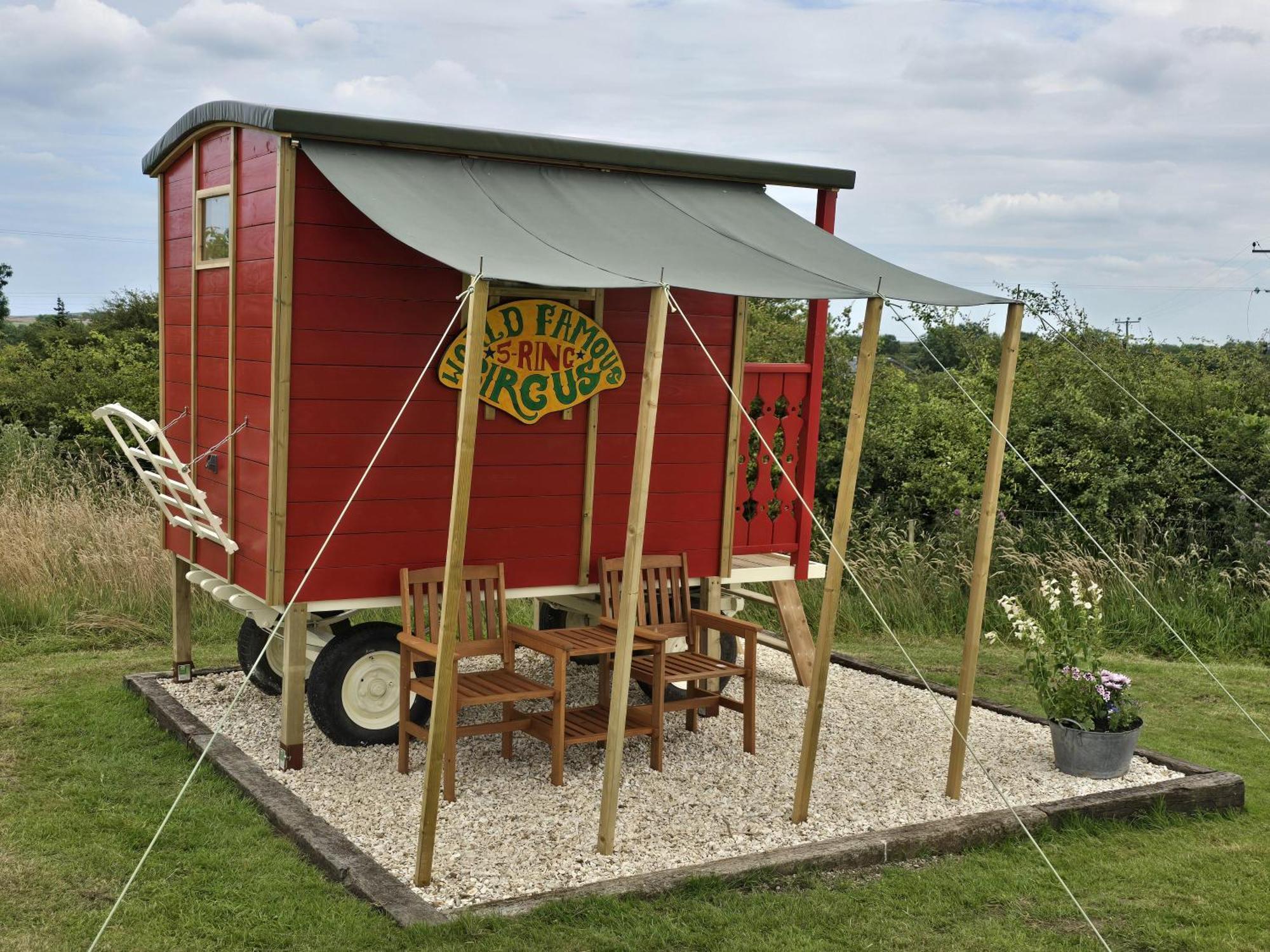 Restored Circus Wagon Saltburn-by-the-Sea Εξωτερικό φωτογραφία